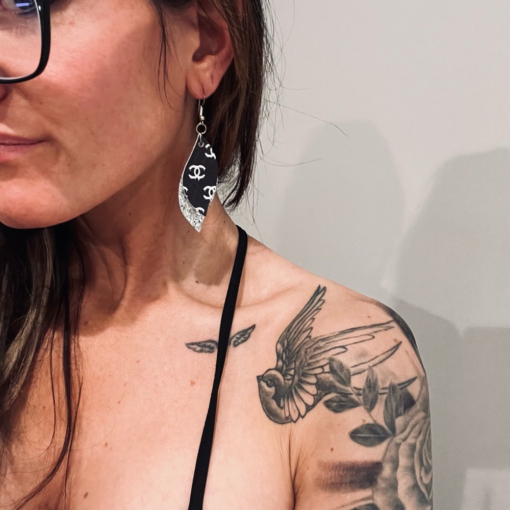 Drop earrings